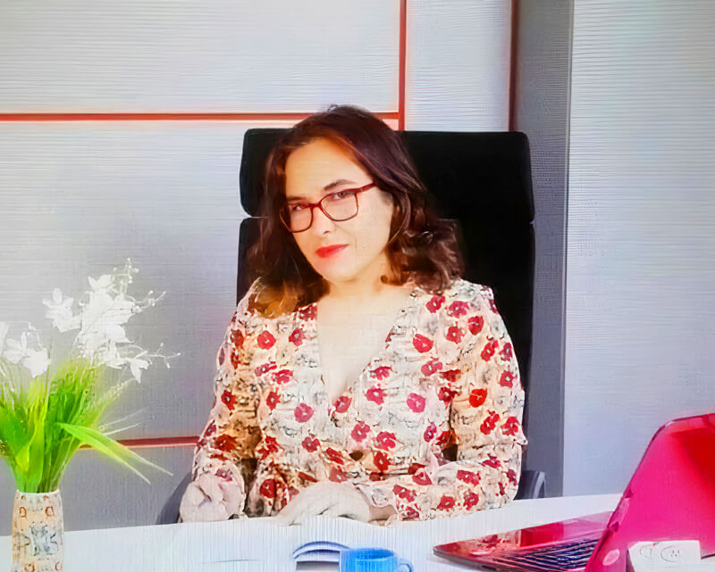 Damiana Cazorla Martínez Abogado en su despacho